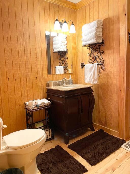 One Of A Kind Rustic Log Cabin Near Bryce Resort - Large Game Room - Fire Pit - Large Deck - Bbq Basye Exteriér fotografie